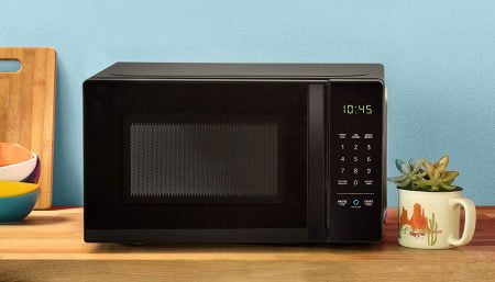 Microwave, Small, 0.7 Cu. Ft, 700W, Works with Alexa